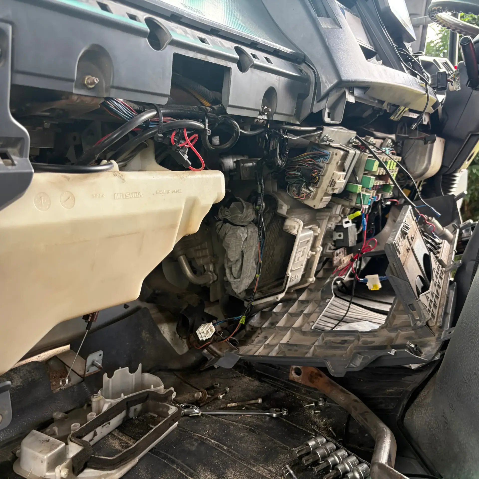 Compressor Compressor Replacement Brisbane | A/C Rebuilds & Overhauls Brisbane